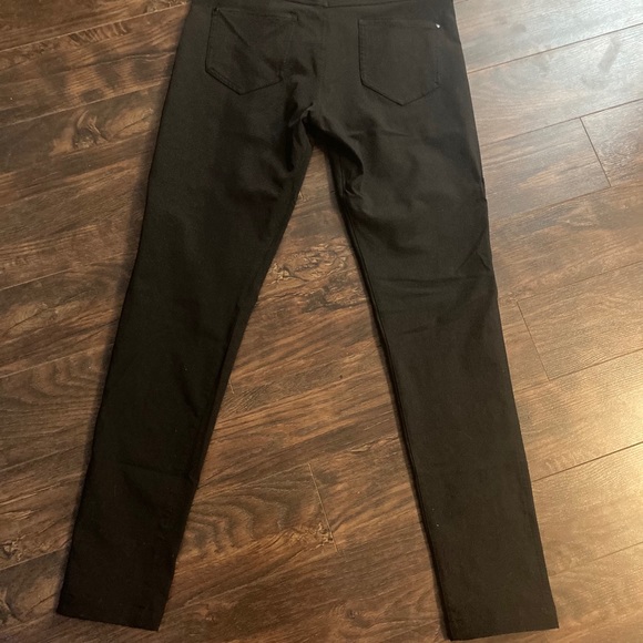 Lululemon Every day pants - Picture 4 of 6